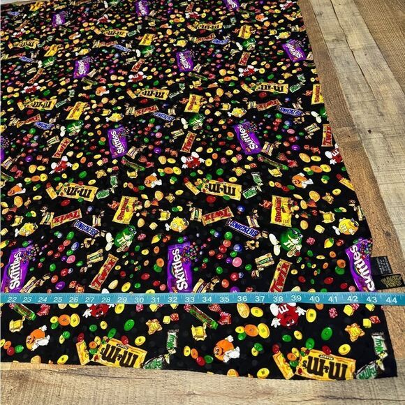 M&M Mars Snickers Skittles Candy Chocolate Silk Scarf Novelty Print 34”x34” Vtg - Picture 6 of 13